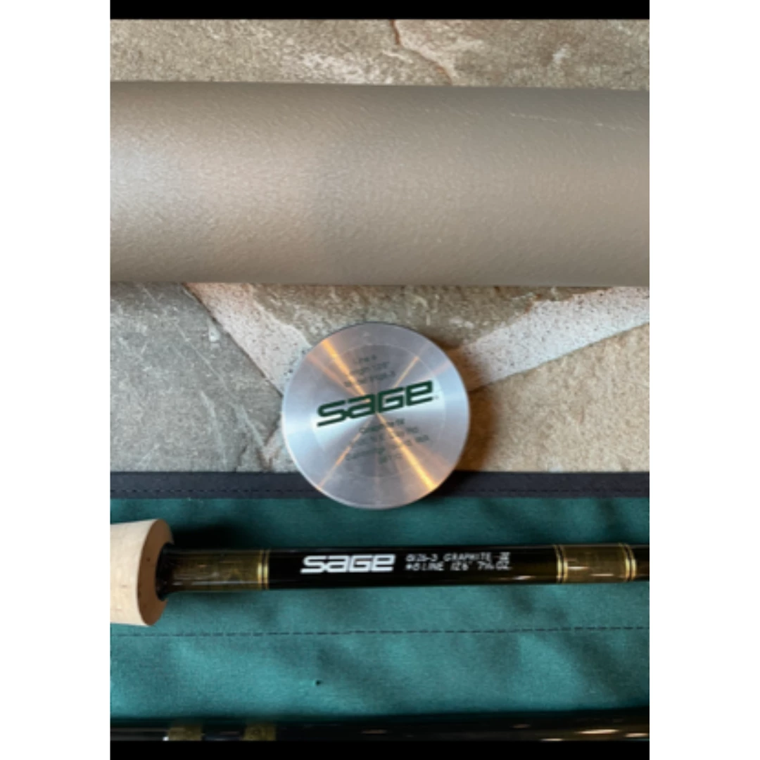 Fly And Field Outfitters Sage 8126-3 Graphite IV 12' 6" 8wt Spey Rod - Used 4 Fly And Field Outfitters Sage 8126-3 Graphite IV 12' 6" 8wt Spey Rod - Used