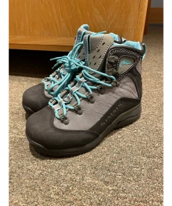 Fly And Field Outfitters - Online Flyfishing Shop Simms Womens Vaportread Wading Boots W/ Studs Size 6 - Used